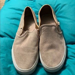 Light pink women’s 9 Vans